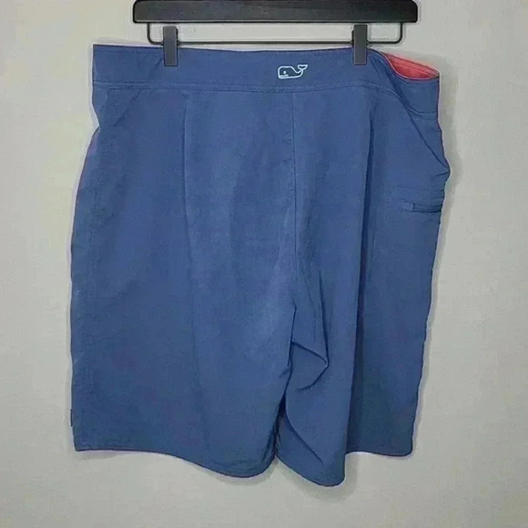 Vineyard Vines Men's Blue Board Shorts Size‎ Medium - Picture 6 of 7